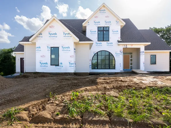7081 Timber Ridge Ln, Bettendorf, IA 52722