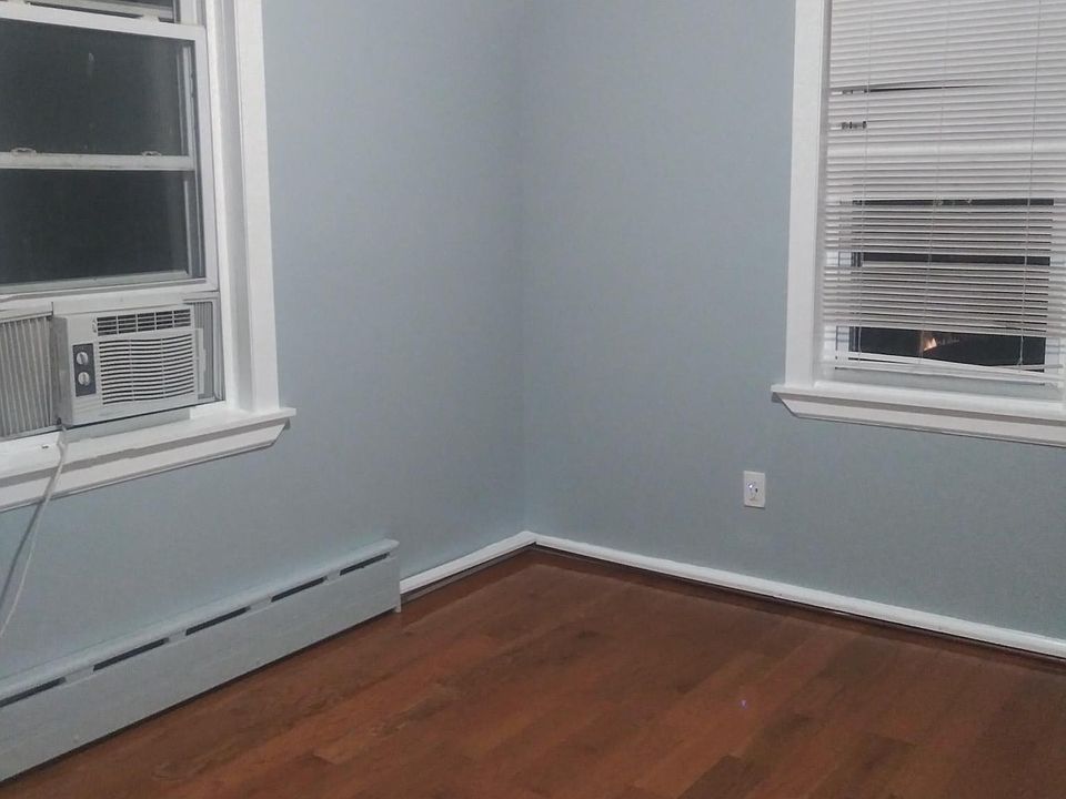 1st image of 3033 Young Ave Floor 2