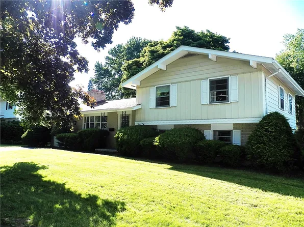 362 Meadowbriar Rd, Rochester, NY 14616