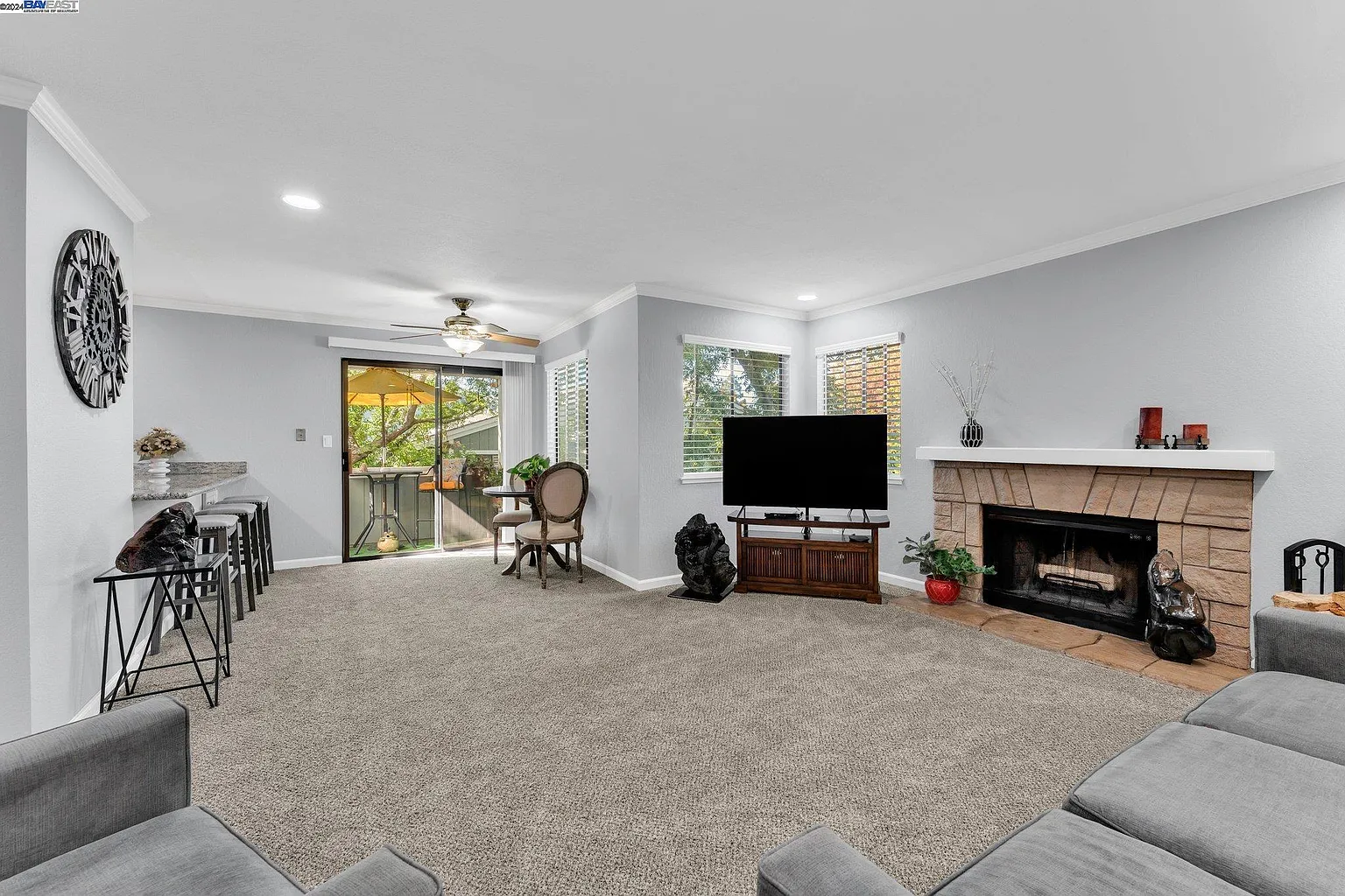1222 Maywood Ln photo 1