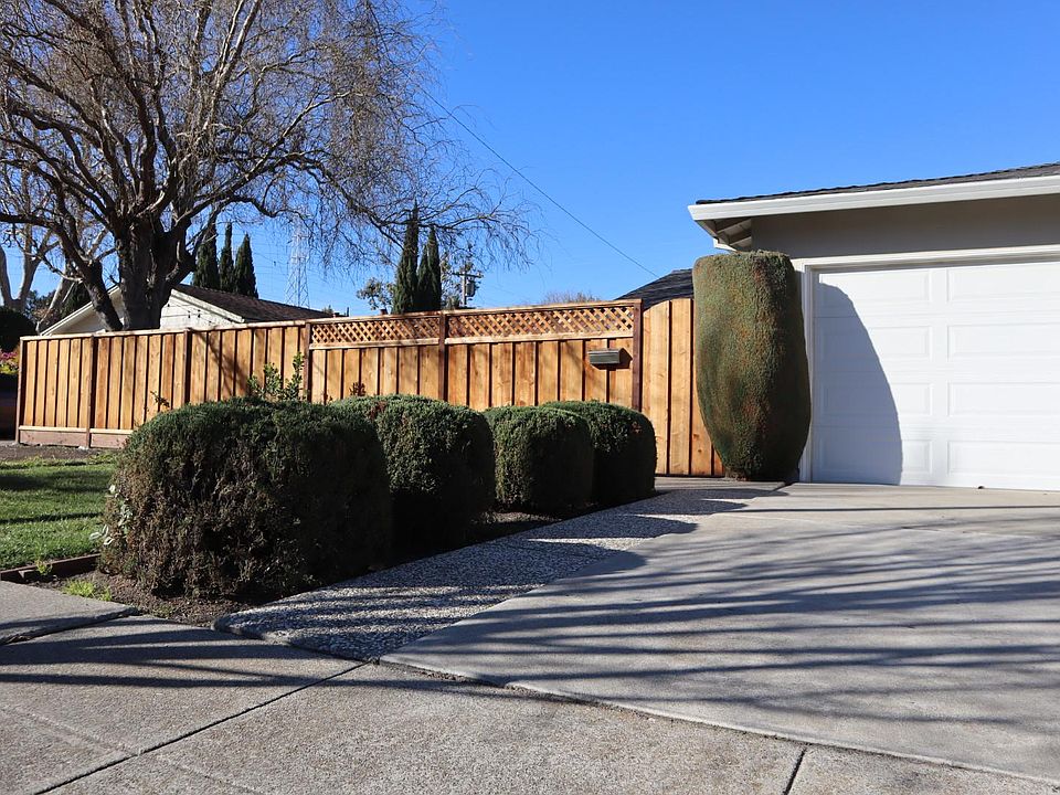 1st image of 889 San Juan Dr
