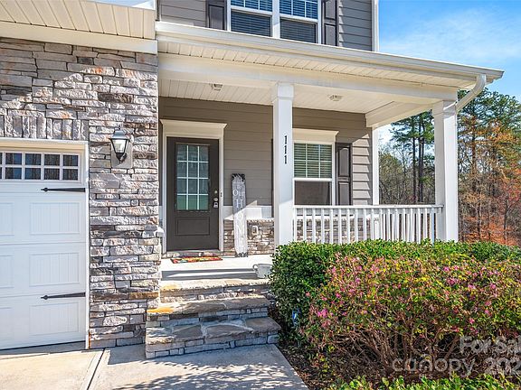 4th image of 111 Bell Chase Ln
