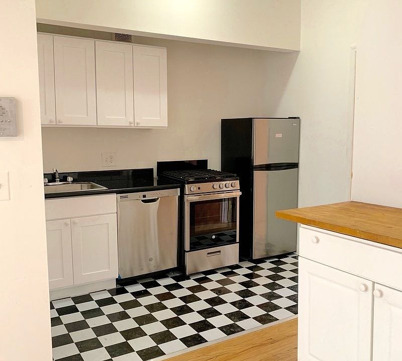 1st image of 254 E 112th St APT 4D