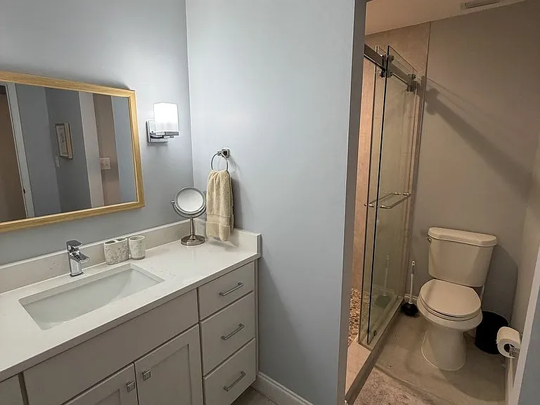2728 SW 14th Dr — Photo 25