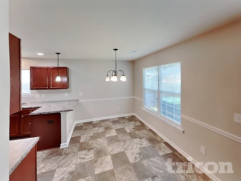 4676 Midstream Crossing Dr — Photo 3