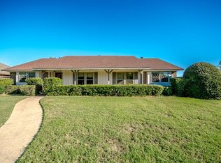 1525 Century Oaks Dr, Lewisville, TX 75077