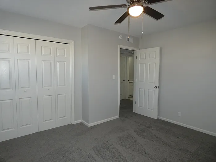 211 W 2nd St #3 — Photo 13