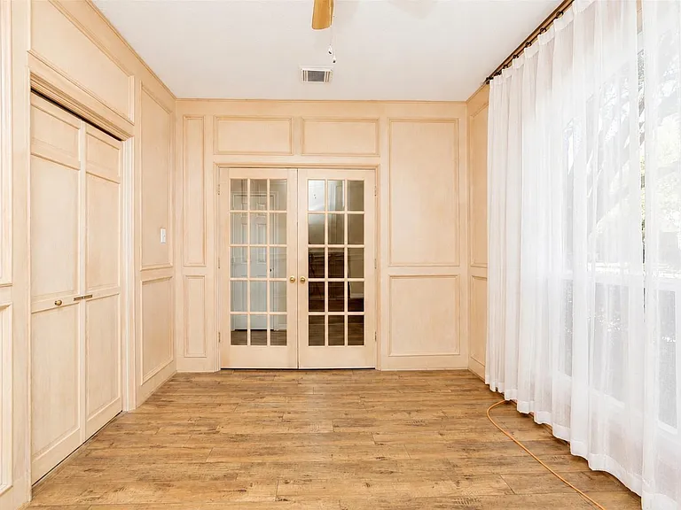 1727 Park Forest Dr — Photo 6