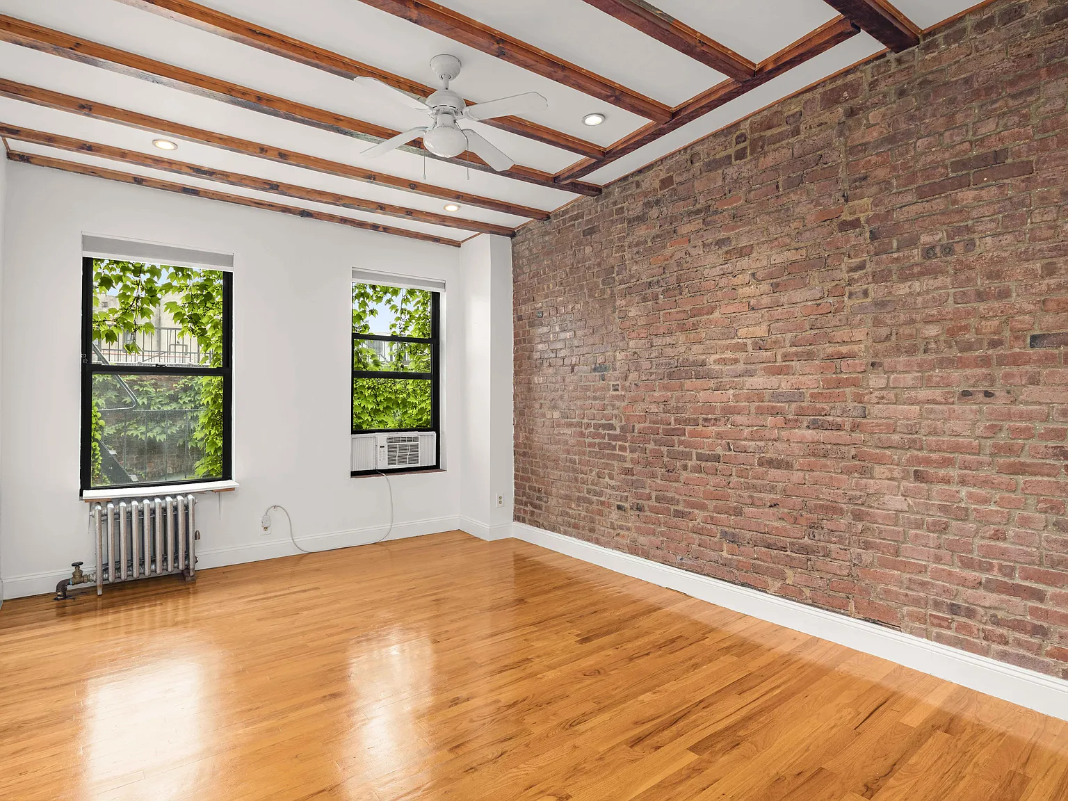 120 Suffolk Street — Photo 2