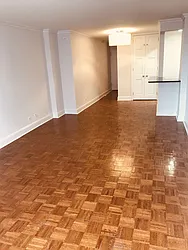 Rented by Metropolis Real Estate of Manhattan