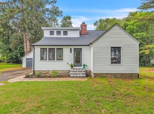 153 Hewitt Rd, Stonington, CT 06355
