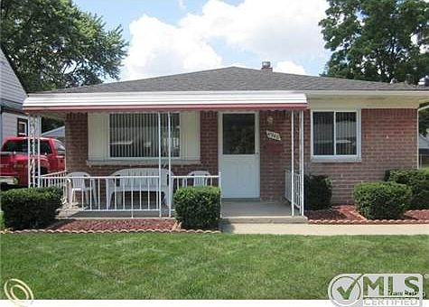4940 Huron Exterior.jpg