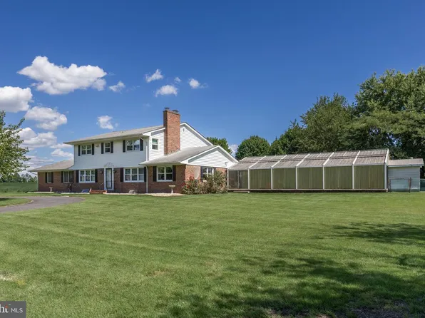 44 Supawna Rd, Pennsville, NJ 08070