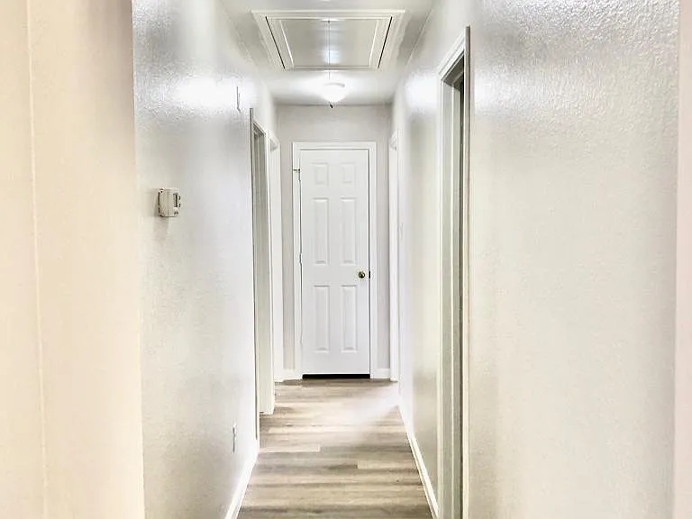 5711 Silver Bay Ct — Photo 37