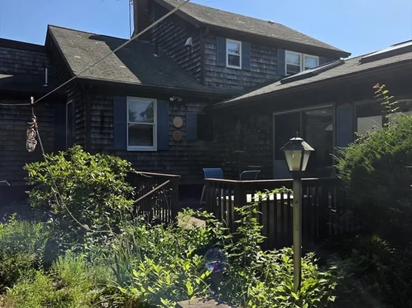 47 Wheeler St, Gloucester, MA 01930