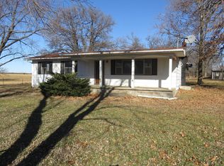 5570 Quince Rd, Seneca, MO 64865