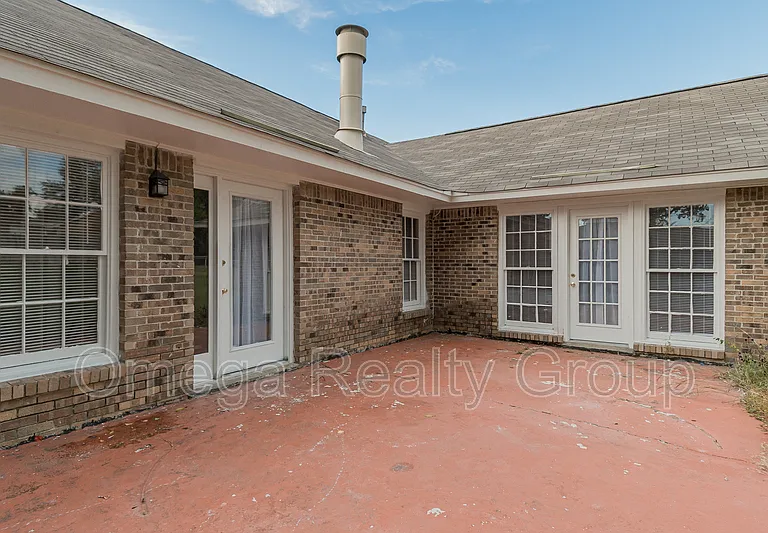 2061 Green Acres Dr — Photo 44
