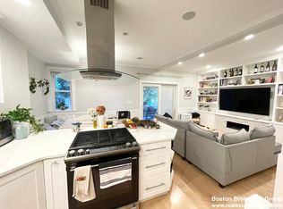 108 Buttonwood St #1, Dorchester, MA 02125