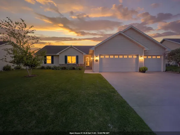 752 Killarny Trl, De Pere, WI 54115