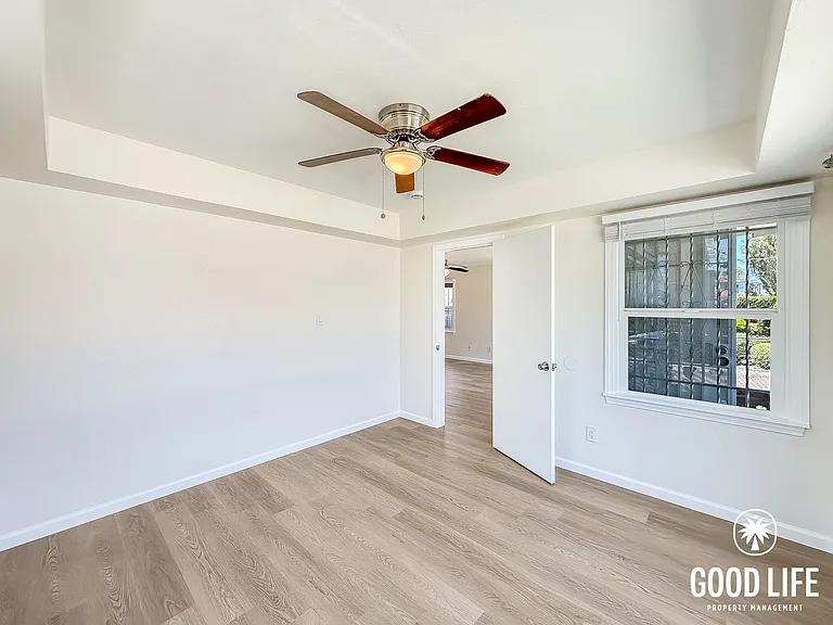 252 G St — Photo 4