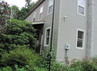 312 Rag Valley Rd, Mill Hall, PA 17751