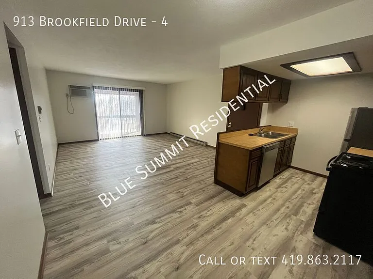 913 Brookfield Dr #4 — Photo 10