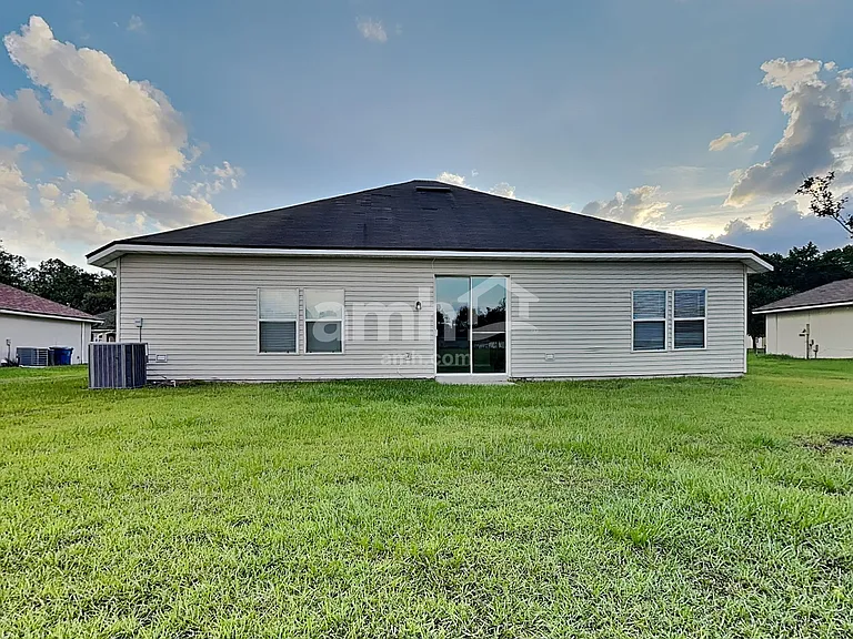 7093 Rapid River Dr W — Photo 17