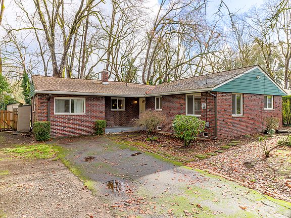 3rd image of 8325 Tuckaway Ave SW