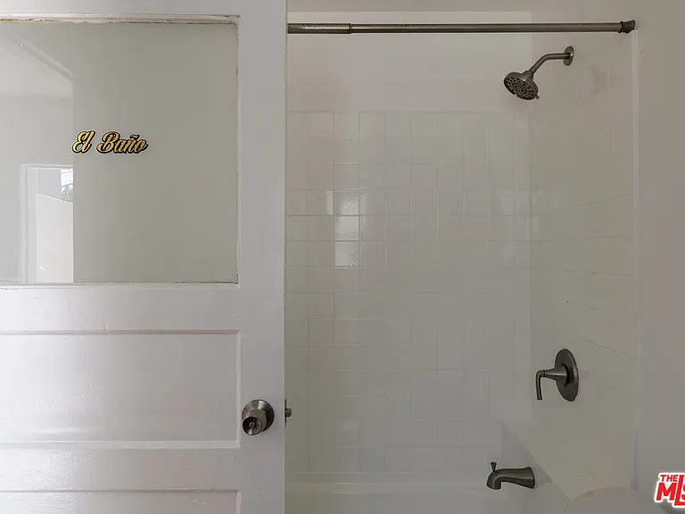 2120 N Cahuenga Blvd — Photo 12