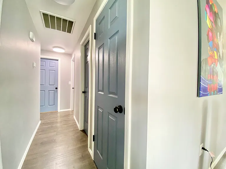 2226 S 66th Ave — Photo 11
