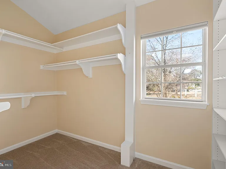 3563 Narragansett Ave — Photo 22