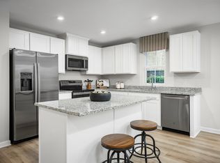 52 Autumn Falls Ln, Henrietta, NY 14586