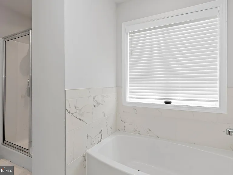 48 Meadow Creek Ln — Photo 23