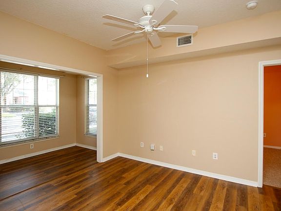4th image of 13105 Harbour Vista Cir
