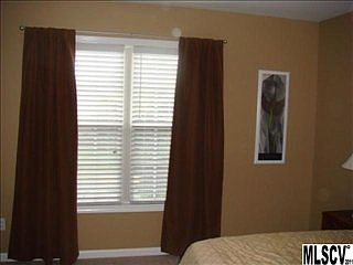 3rd image of 3180 Saint Vincent Dr