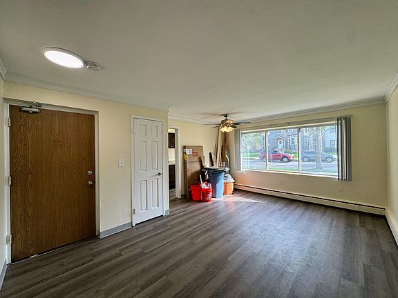 4th image of 427 4th St SE APT 104