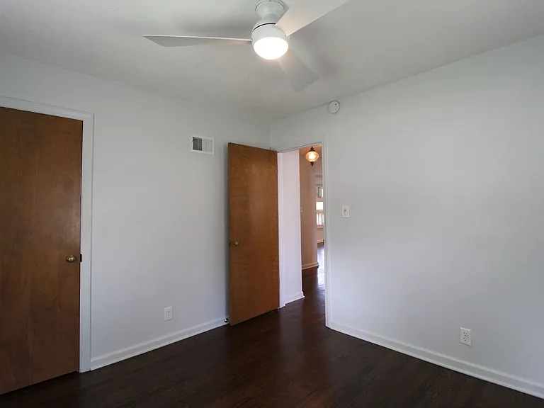 5739 Beverly Ln — Photo 13