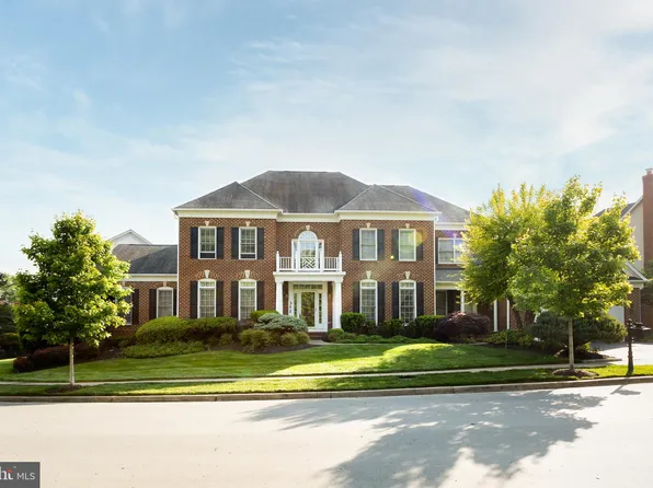 311 Long Trail Ter, Rockville, MD 20850