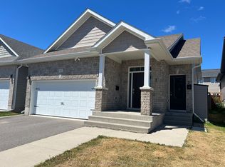 965 Edward Riley Dr #2, Kingston, ON K7P 0J7
