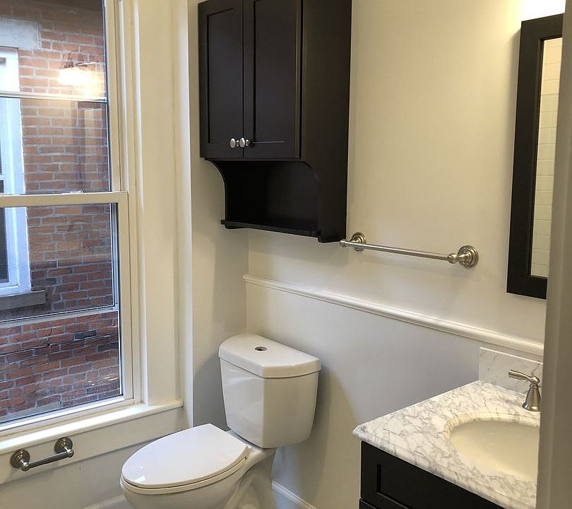1st image of 101 W King Ave #16833228