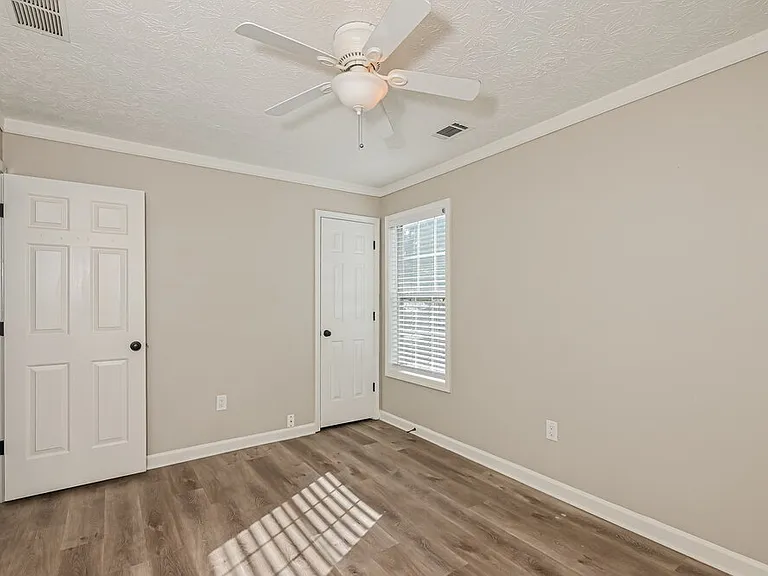 1655 Bramlett Blvd — Photo 14