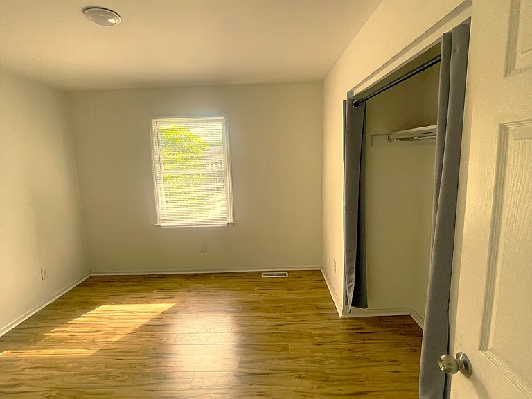 712 Troy Trl — Photo 7