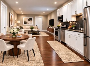 423 West St #1D, New York, NY 10014