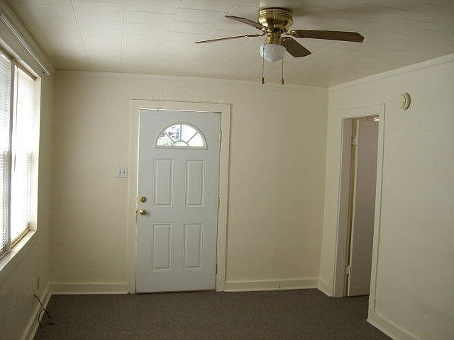 2nd image of 1301 Grace Ave