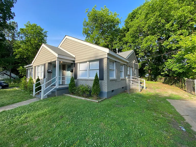 897 Kippley St — Photo 11