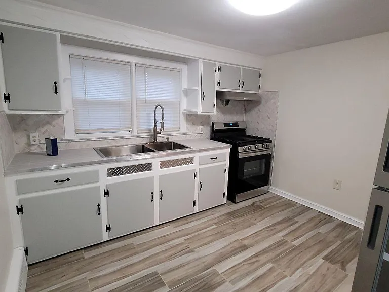 350 Columbus Ave #2 — Photo 12