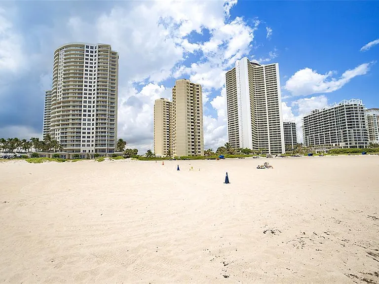 2800 N Ocean Dr #B-9D — Photo 35