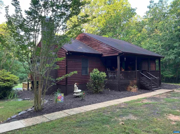 101 Plateau Ln, Troy, VA 22974