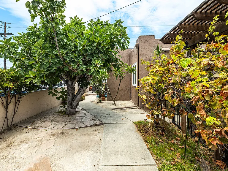 3036 Landis St — Photo 3