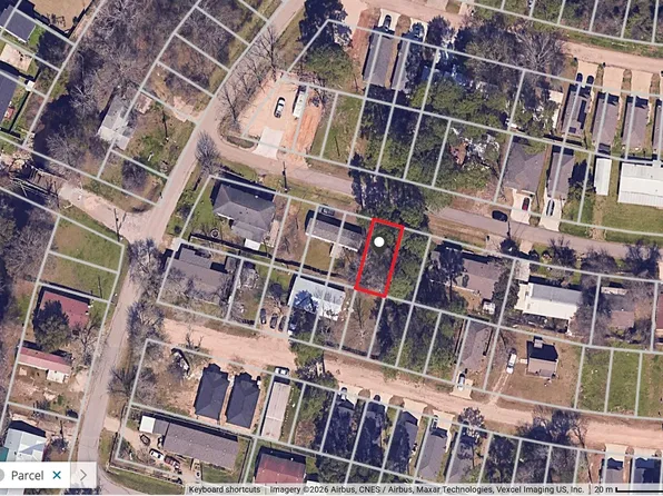11932 Canal St, Willis, TX 77318